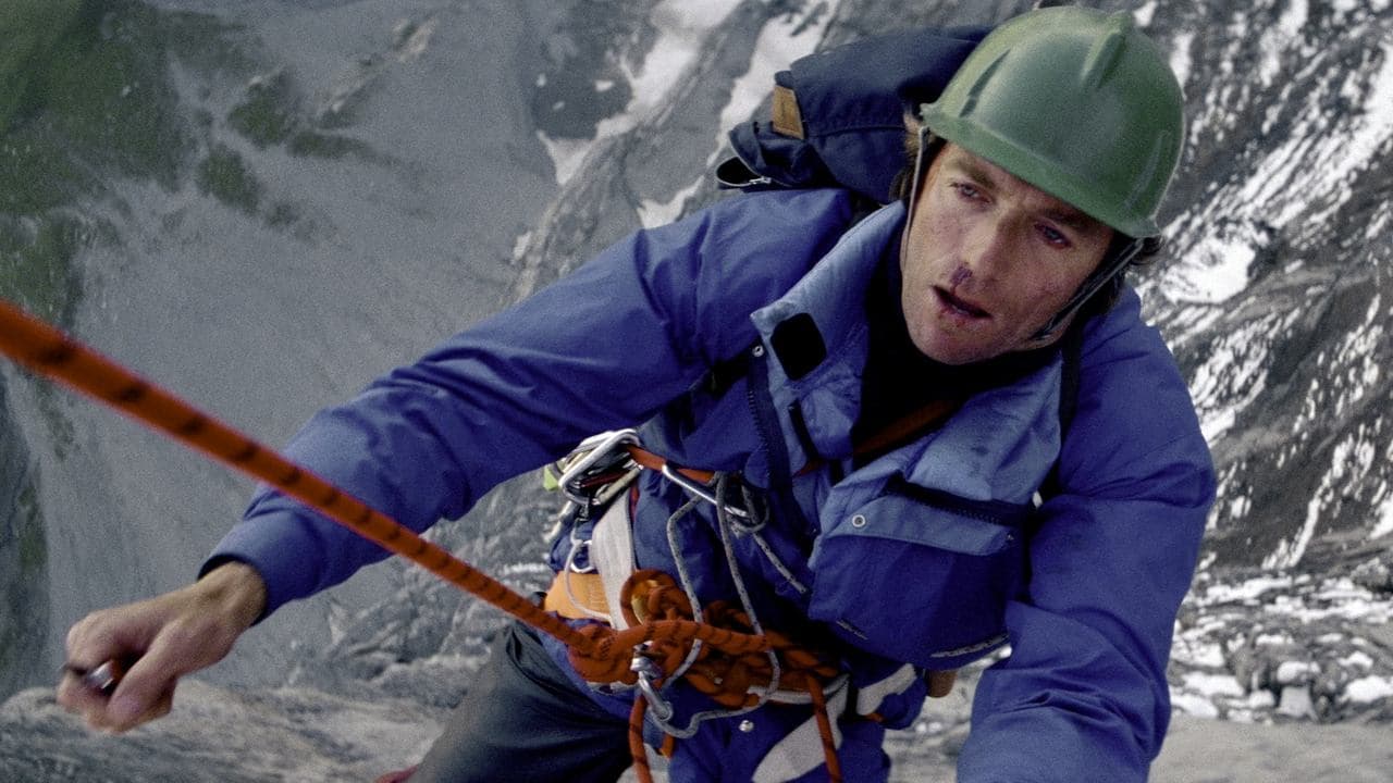 La Sanction backdrop