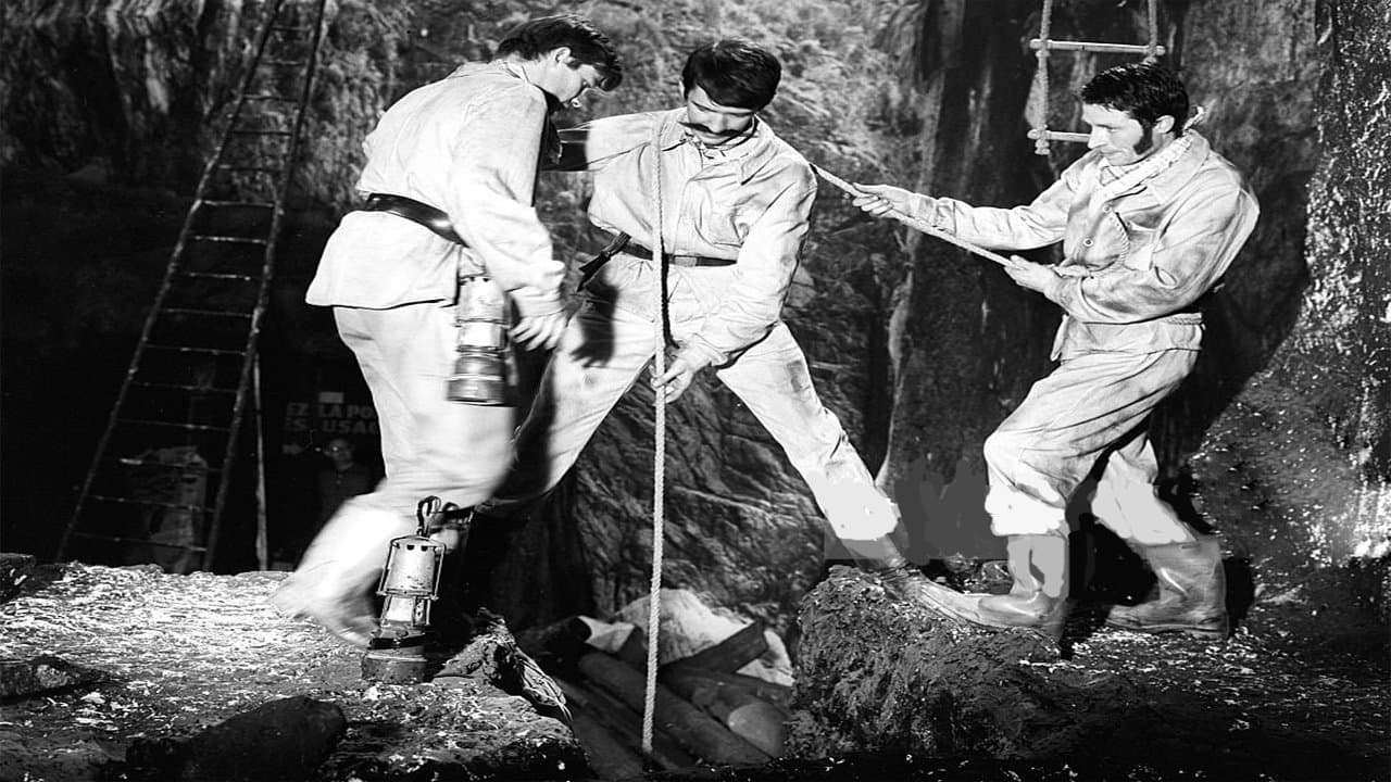 Les Indes noires backdrop