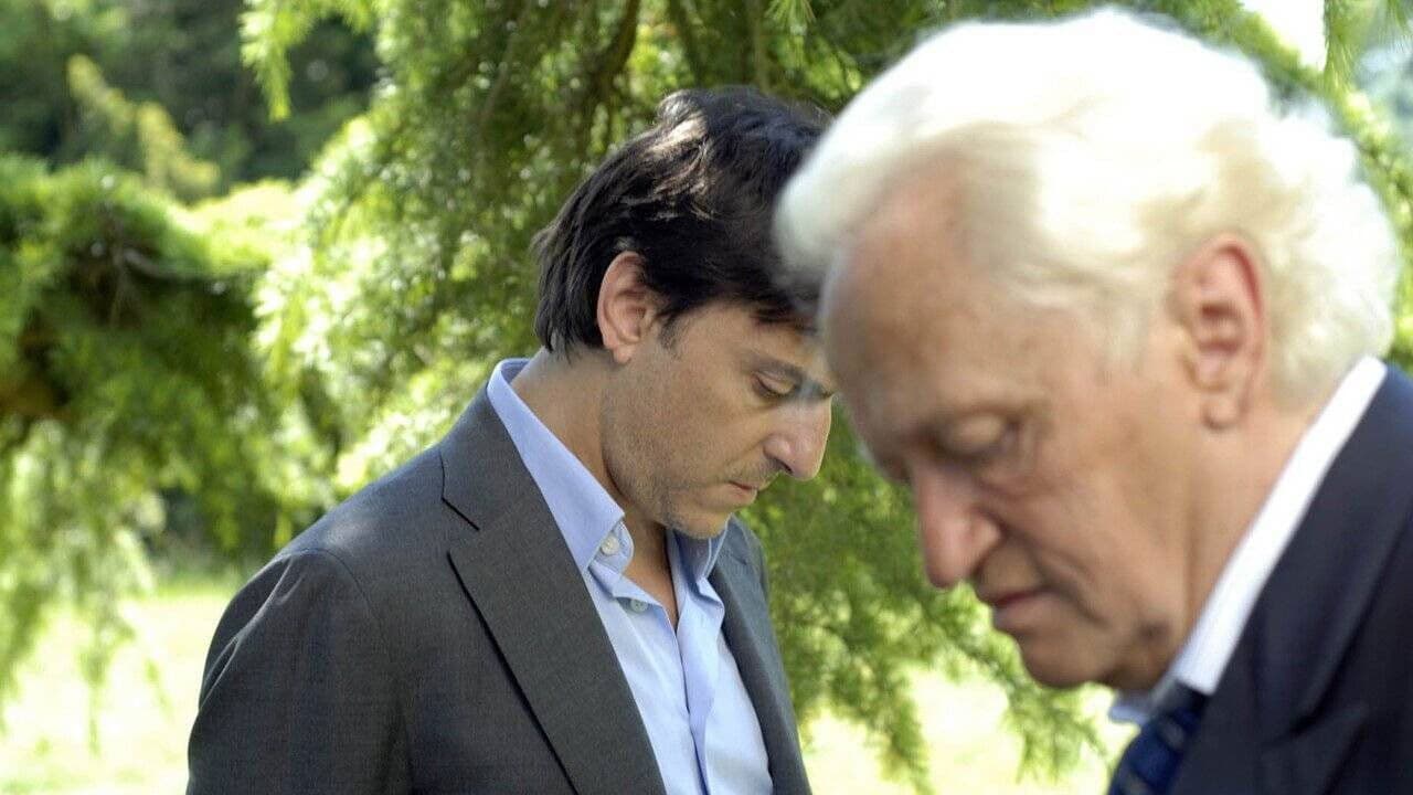 Le Candidat backdrop