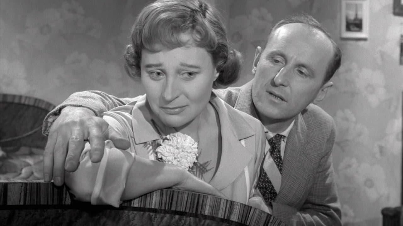 Le Miroir à deux faces backdrop