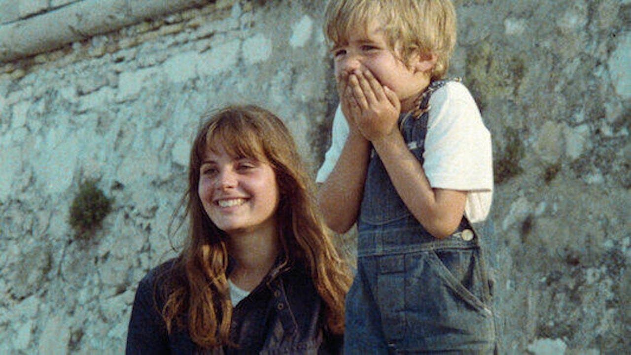 Premier voyage backdrop