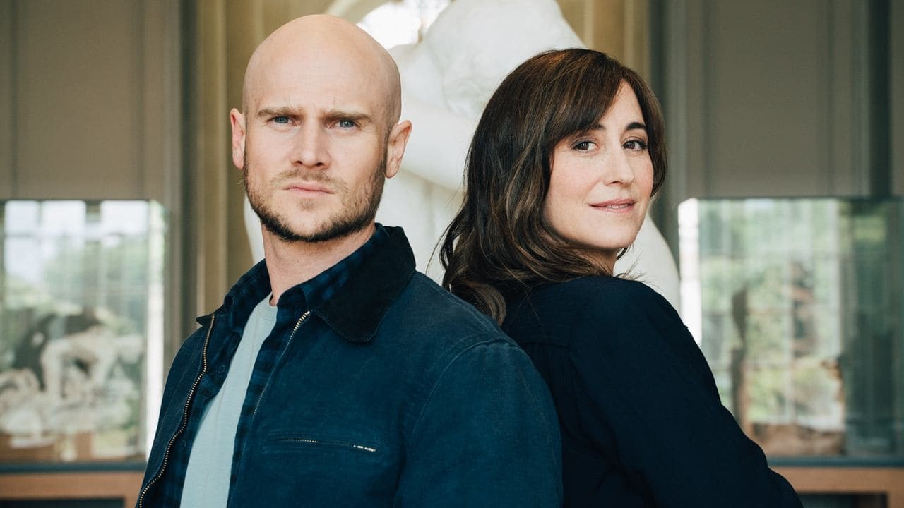 L'Art du crime backdrop