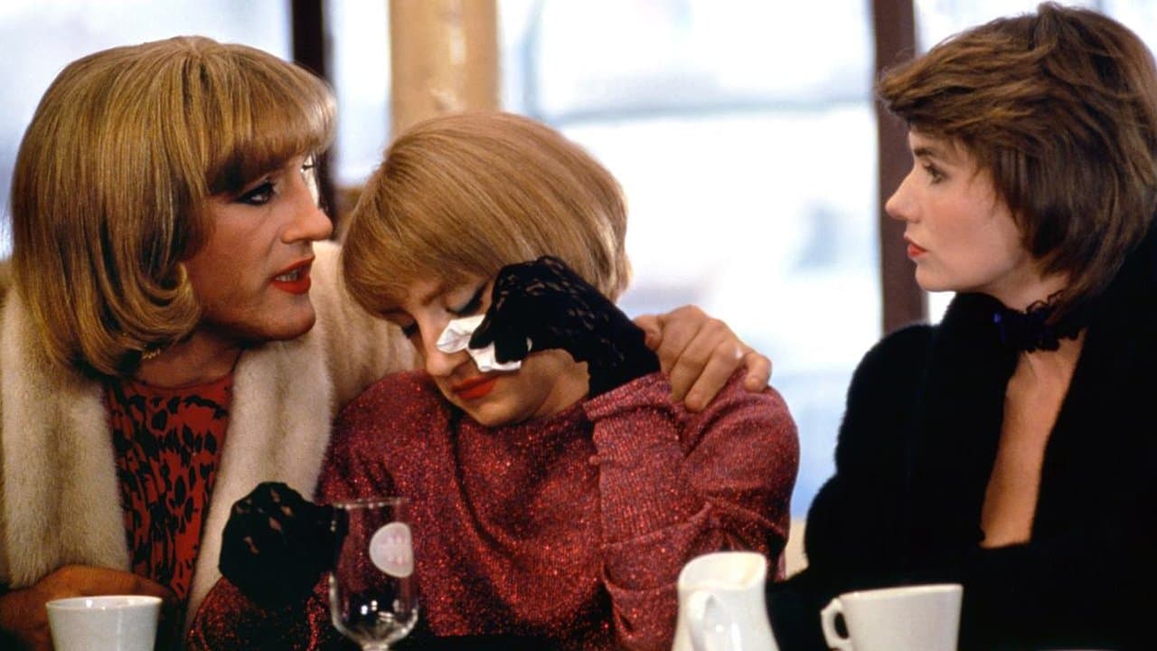 Tenue De Soirée backdrop