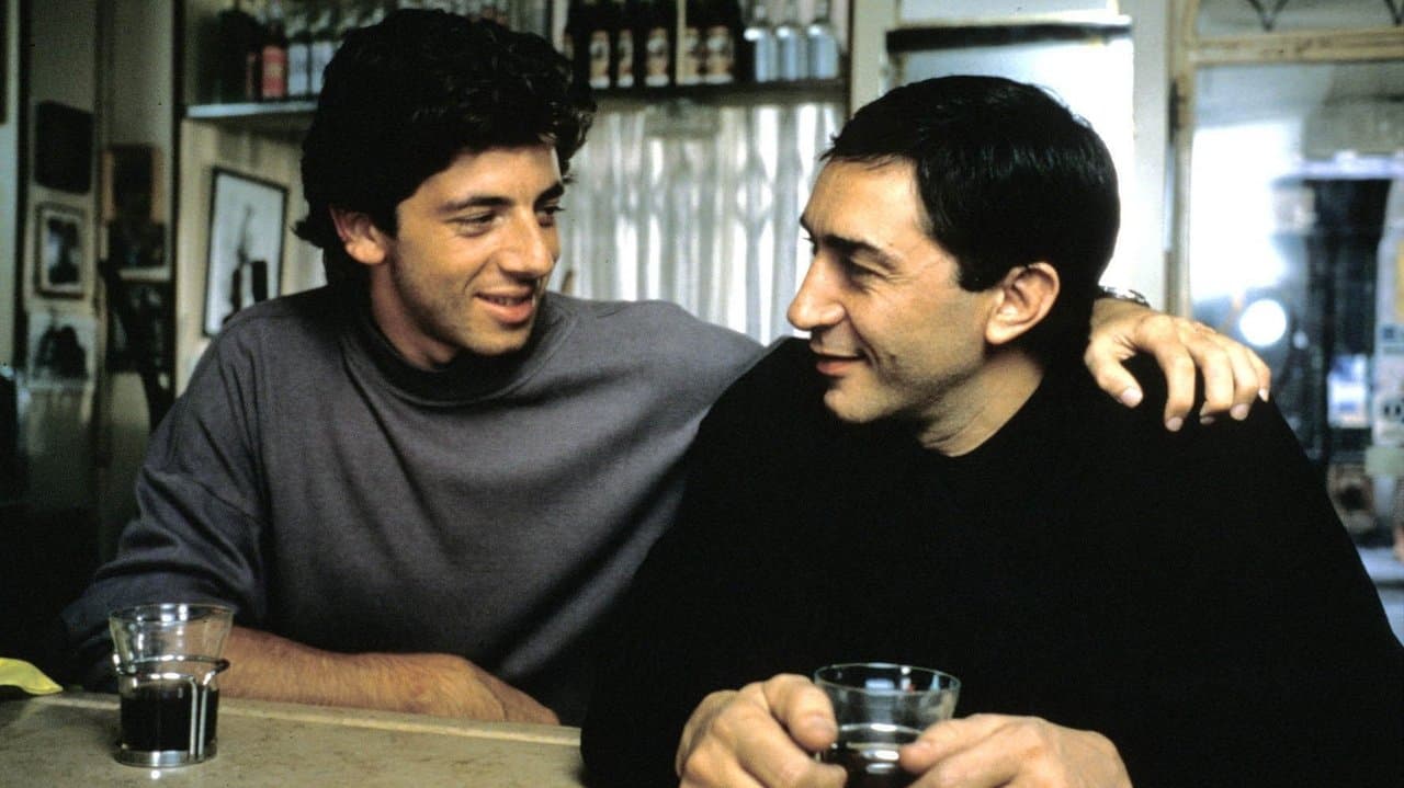 L'Union sacrée backdrop