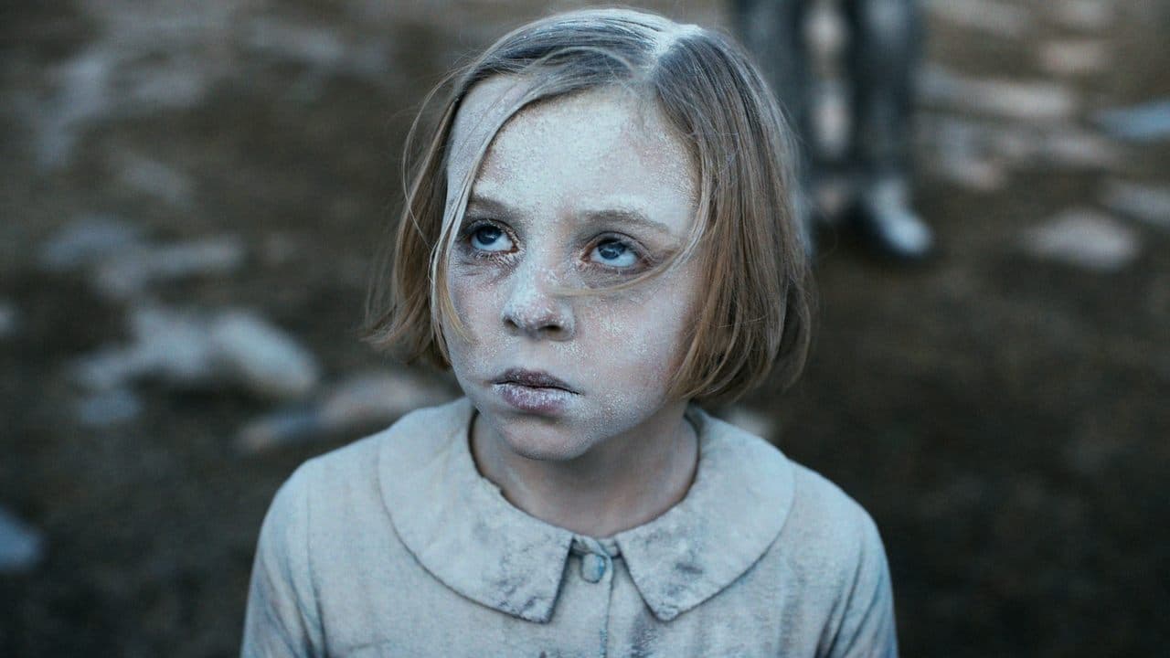 Et le ciel s'assombrit backdrop