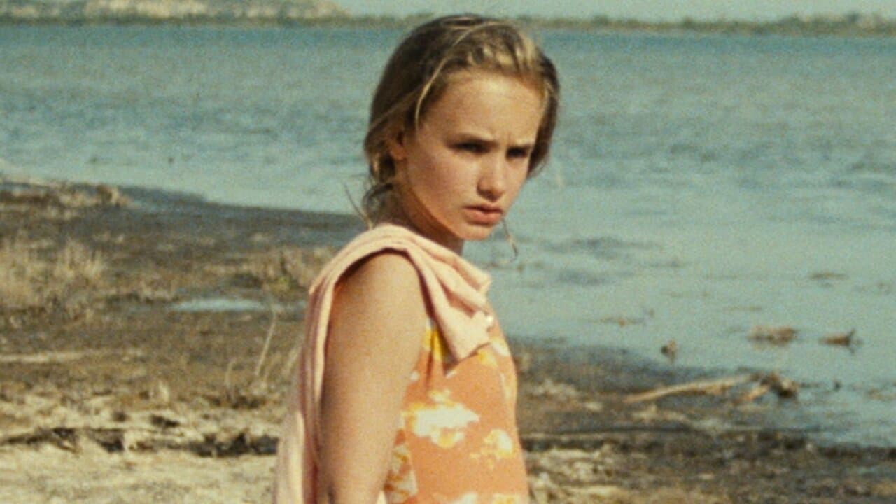 L'Ile Jaune backdrop