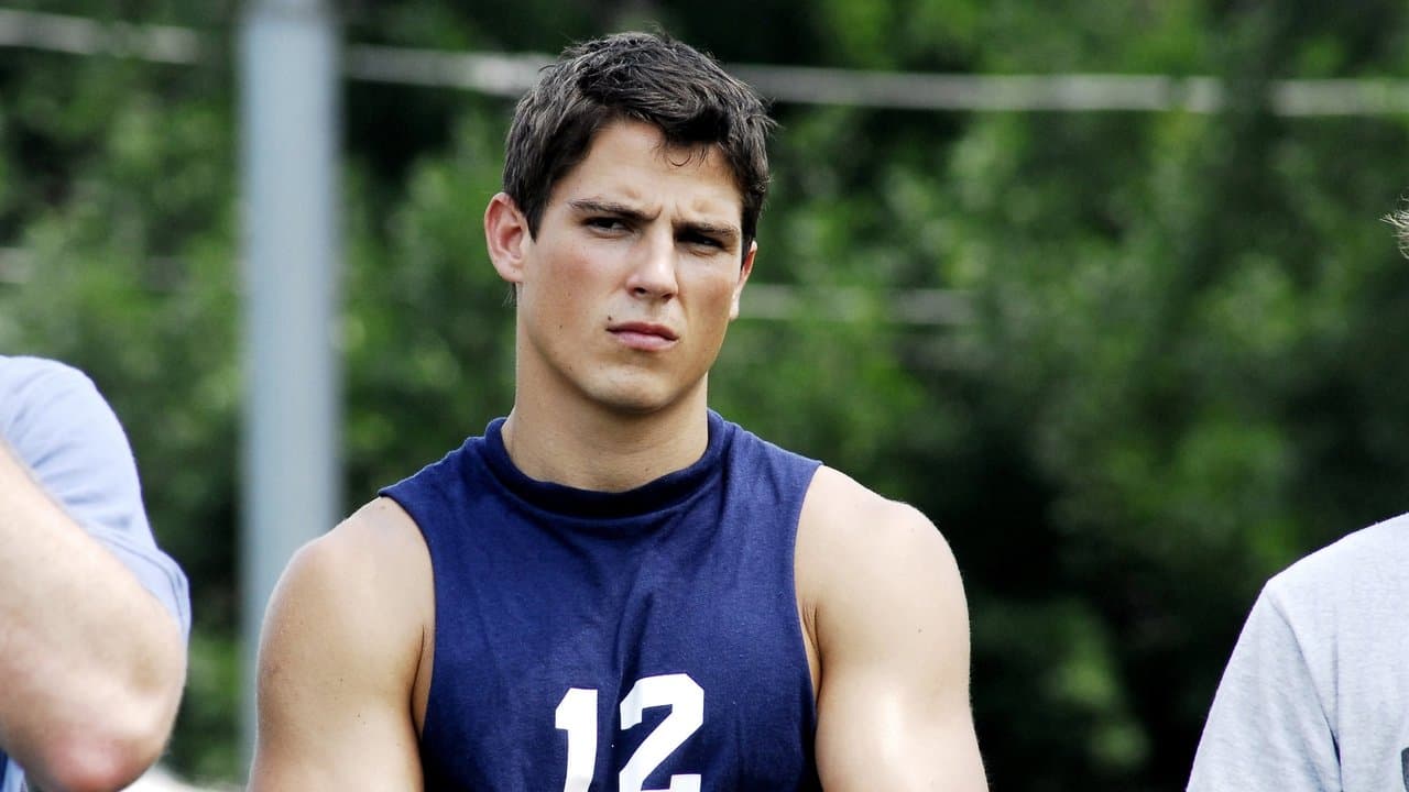 Toujours plus fort backdrop