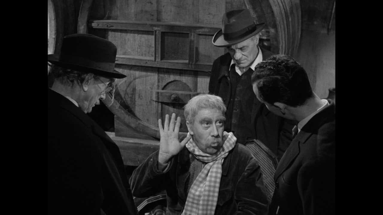 Le Mouton à cinq pattes backdrop