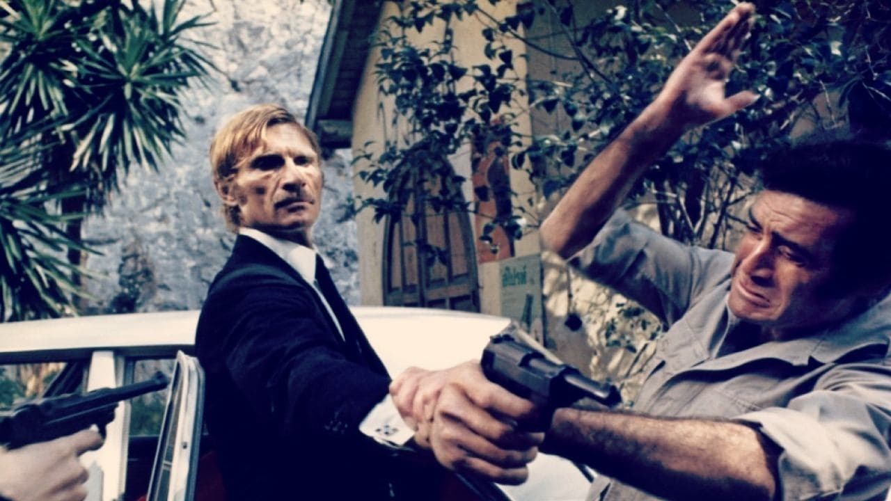 Le saut de l'ange backdrop