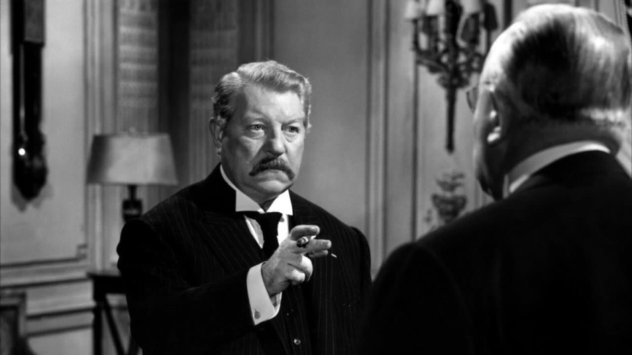 Le Président backdrop