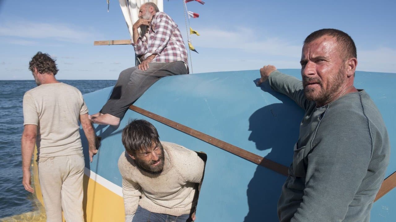 119 jours : Les survivants de l'océan backdrop