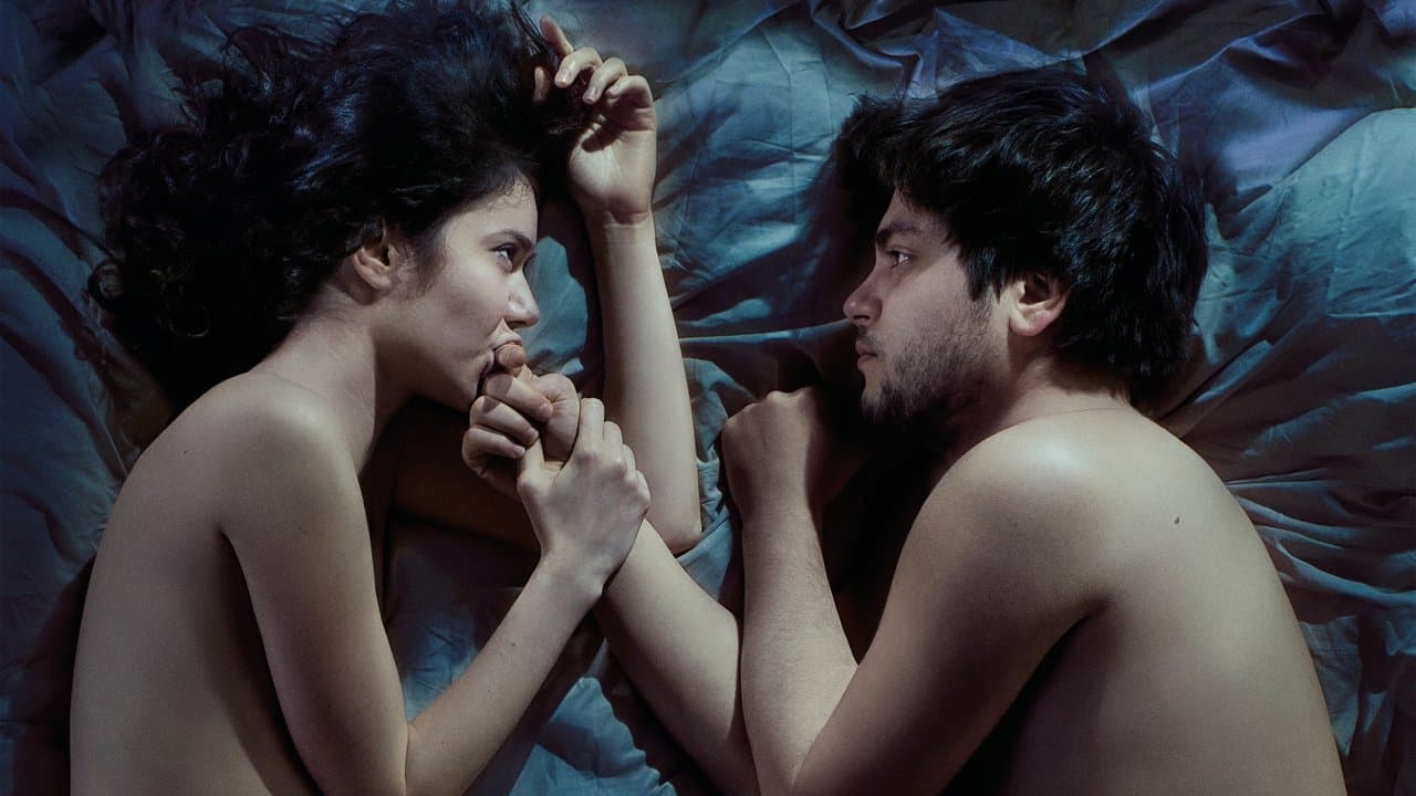 Illégitime backdrop