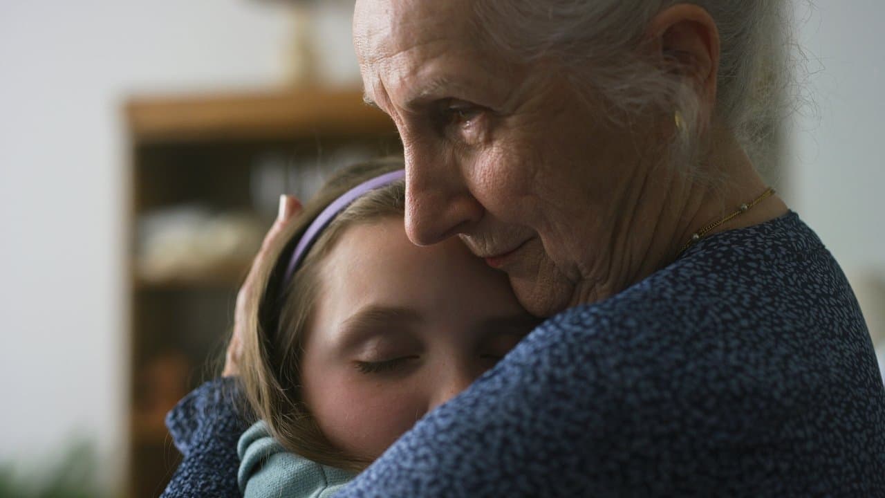 Claire et les vieux backdrop