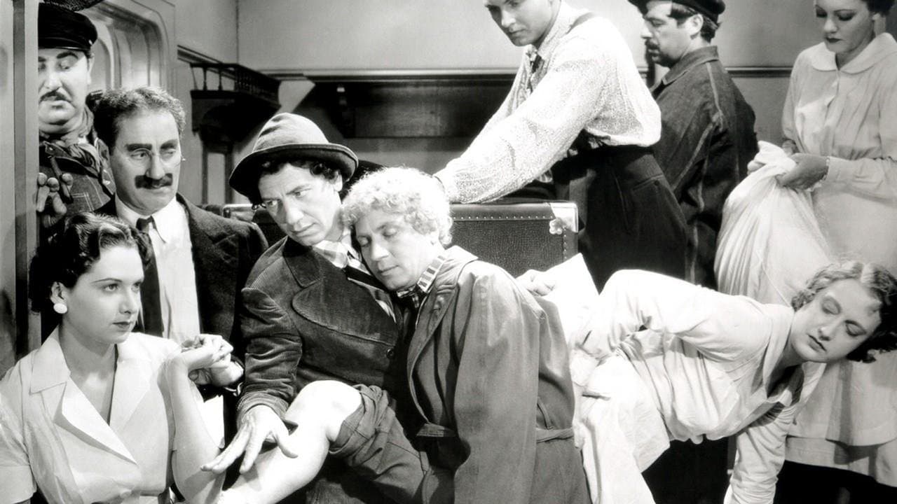 Une nuit à l'opéra backdrop