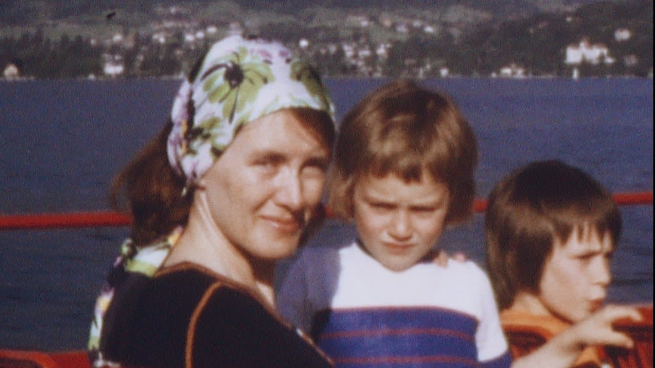 Les Années Super 8 backdrop