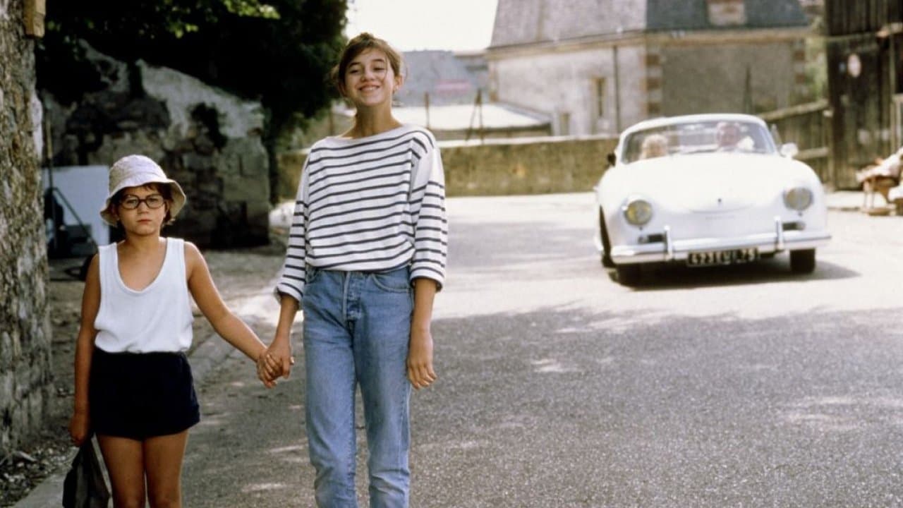 L'Effrontée backdrop