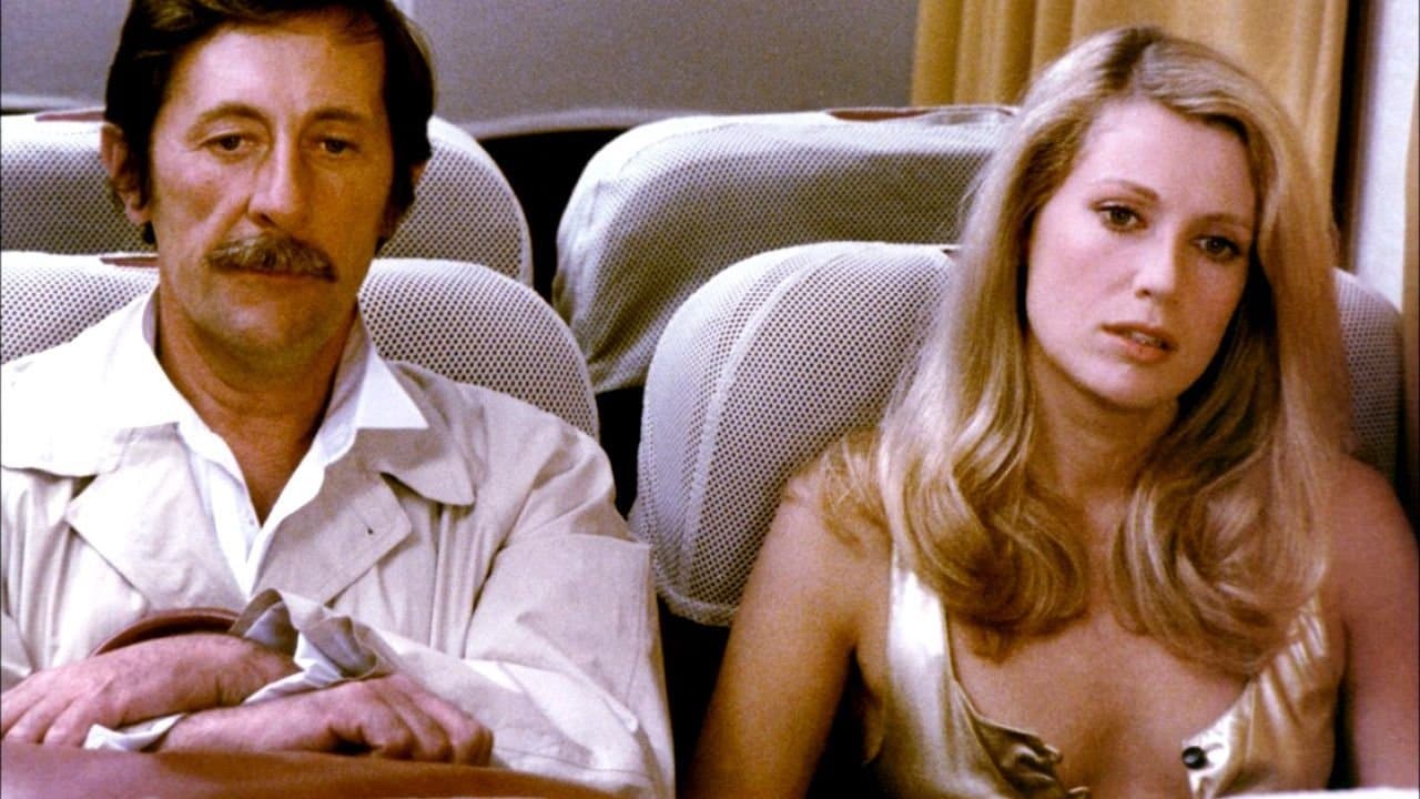 Le Cavaleur backdrop