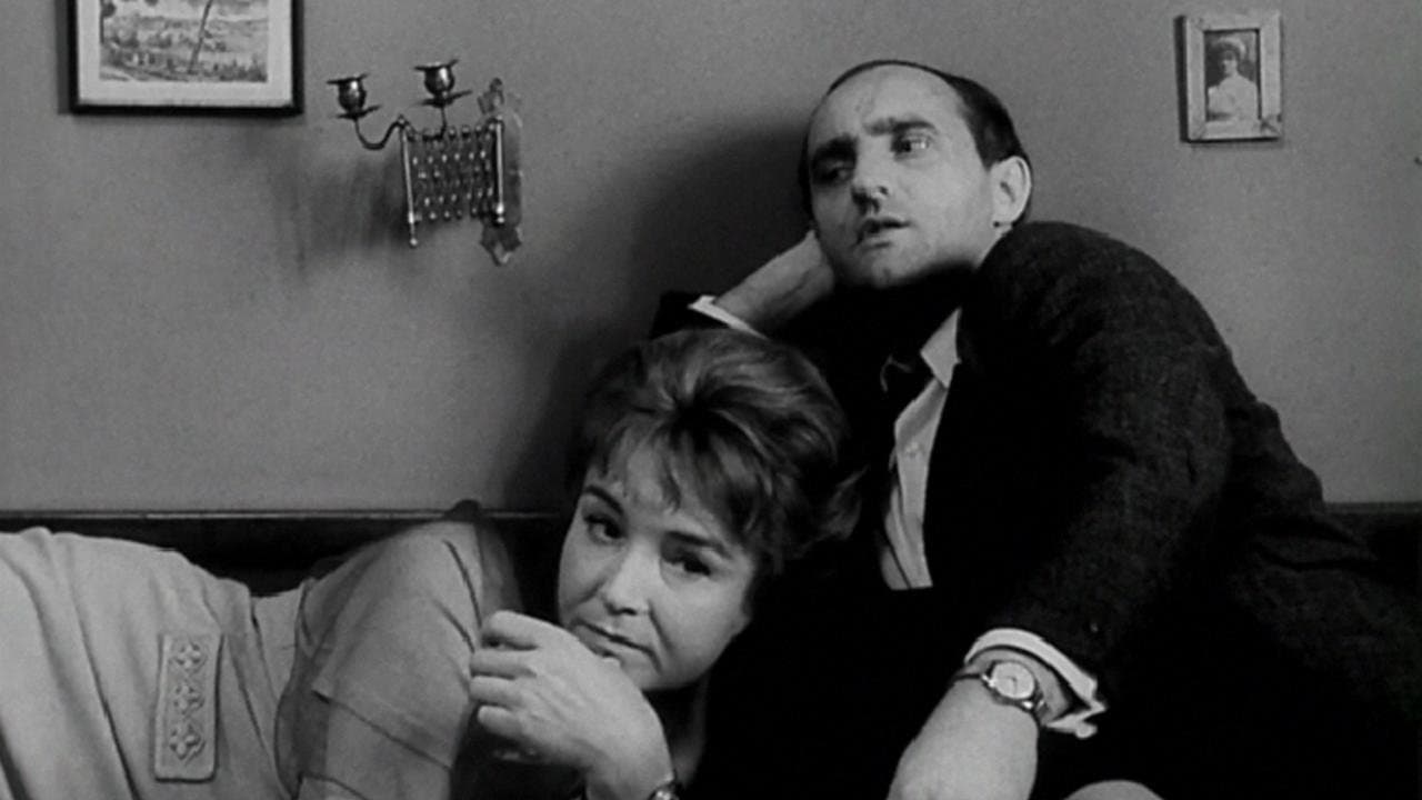 La plaisanterie backdrop