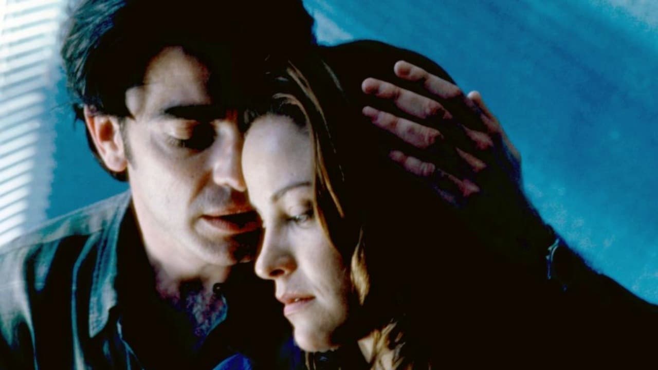 À fleur de peau backdrop