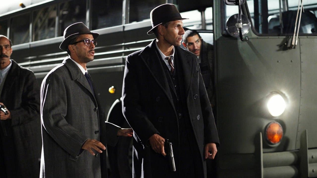 Hors-la-loi backdrop