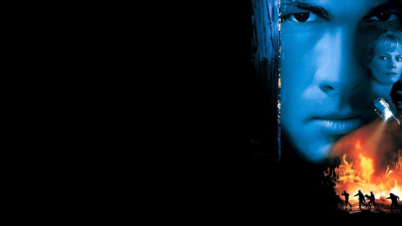 Menace Toxique backdrop