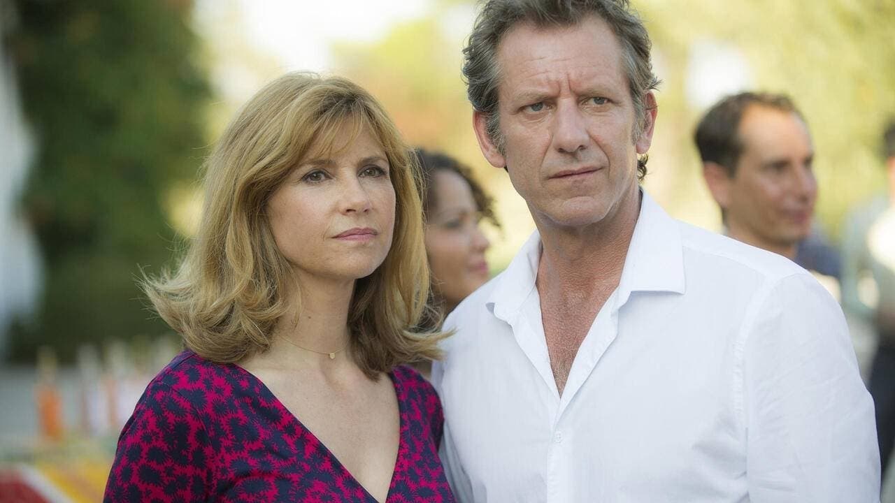 Crime à Aigues-Mortes backdrop