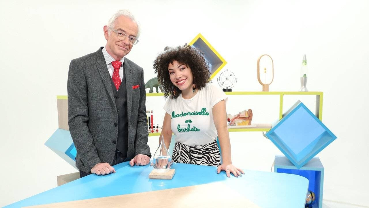 E=M6 Family backdrop