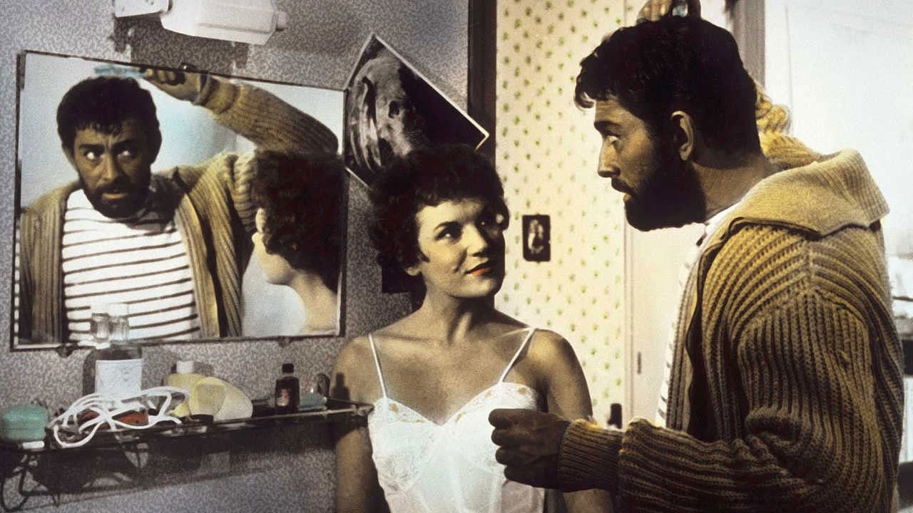 Pêcheur d'Islande backdrop