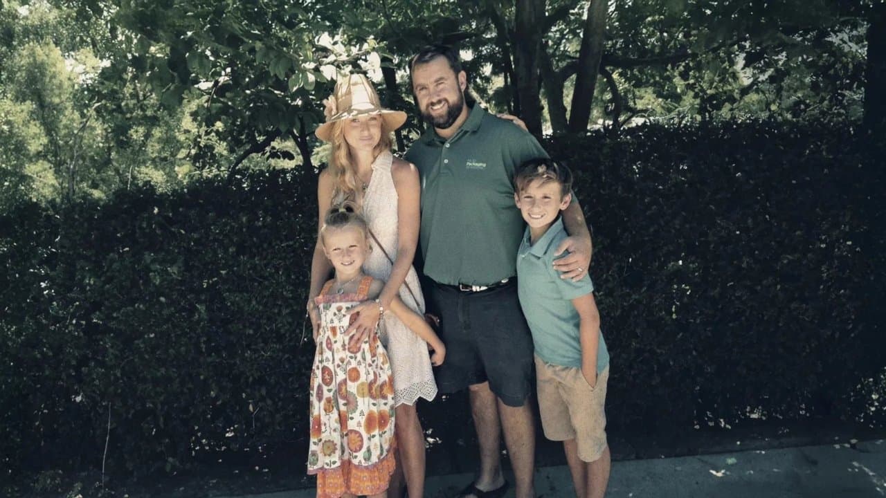 Du mariage au crime : Drame familial en Amérique backdrop