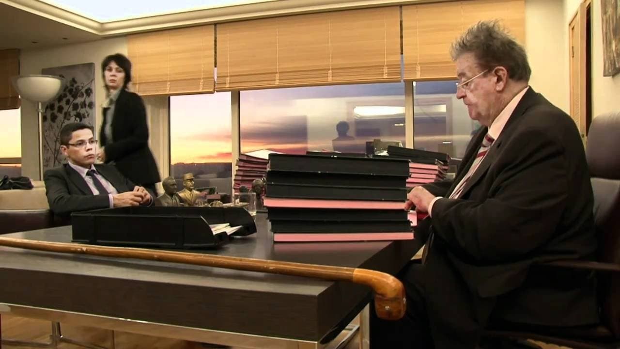 Le Président backdrop