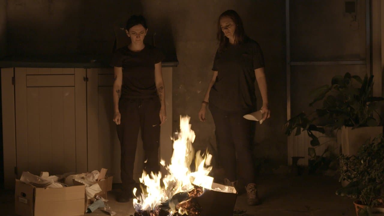 Quelque chose de vieux, quelque chose de neuf, quelque chose d'emprunté backdrop