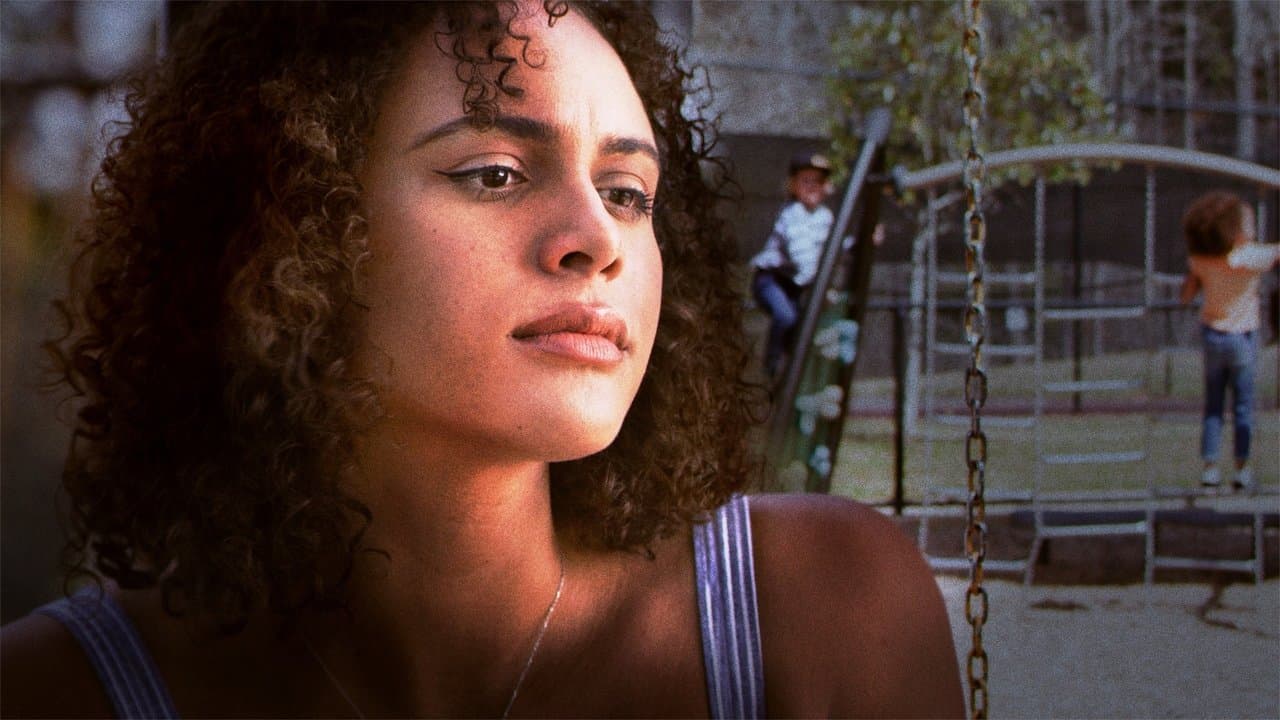 Une nourrice d'enfer backdrop