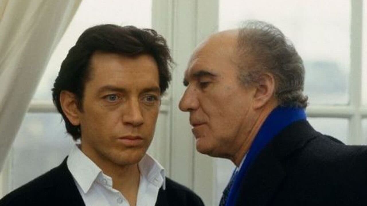 L'Homme voilé backdrop