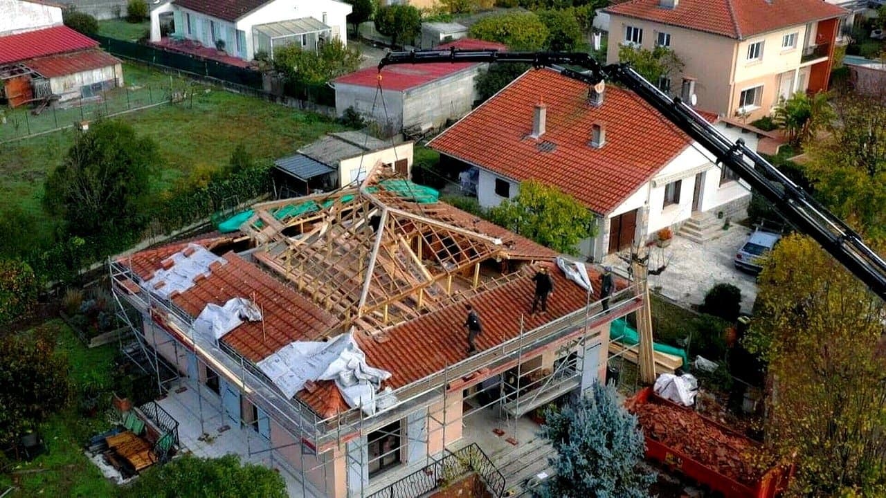 Travaux XXL : un étage en plus backdrop