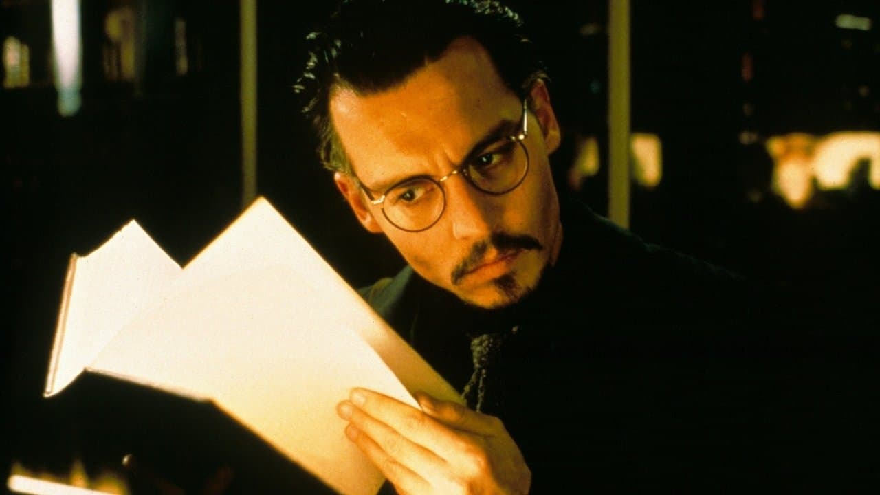 La Neuvième porte backdrop