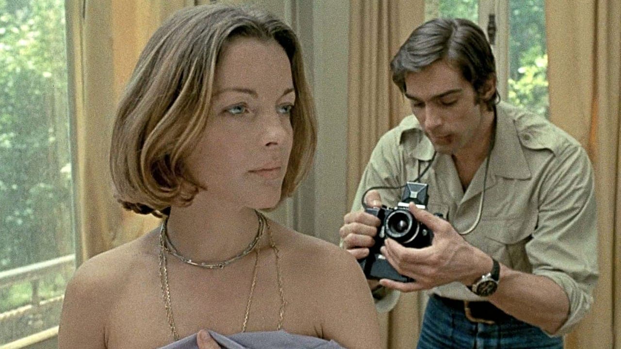 L'Important c'est d'aimer backdrop