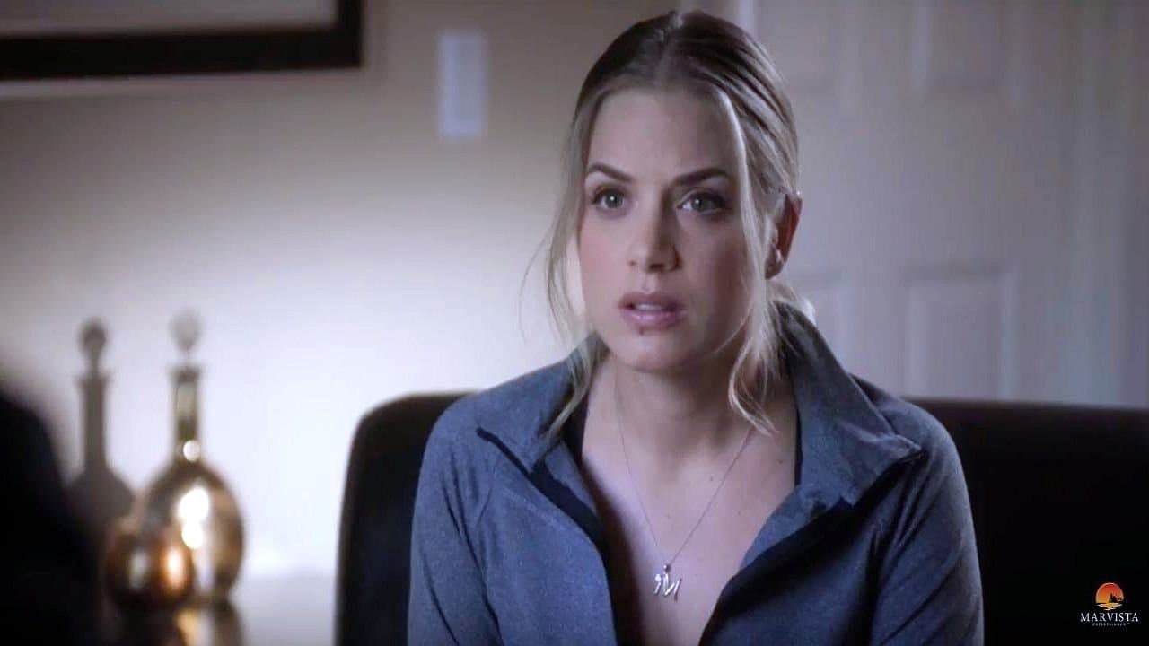 Ma vie privée sous surveillance backdrop