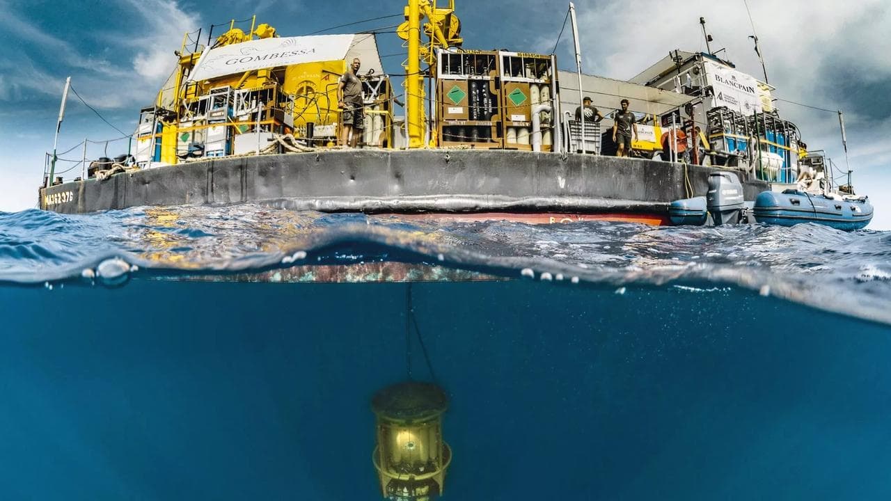 Planète méditerranée backdrop
