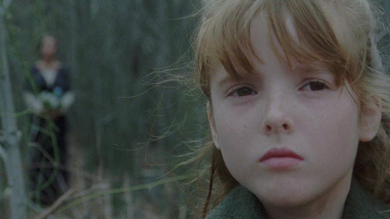 La Maison près du cimetière backdrop