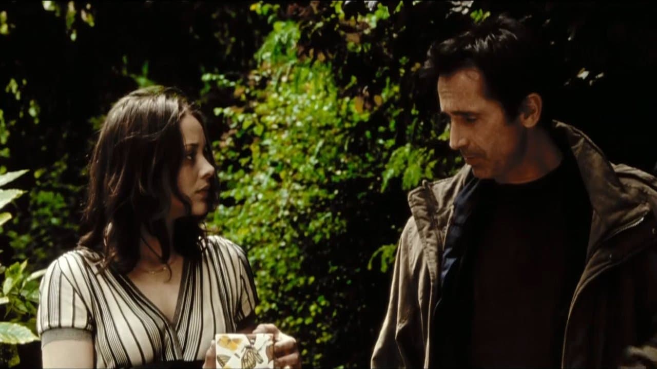 Une Affaire privée backdrop