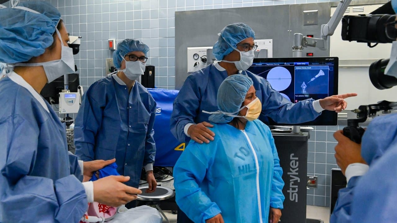 Lenox Hill: au cœur de l'hôpital backdrop