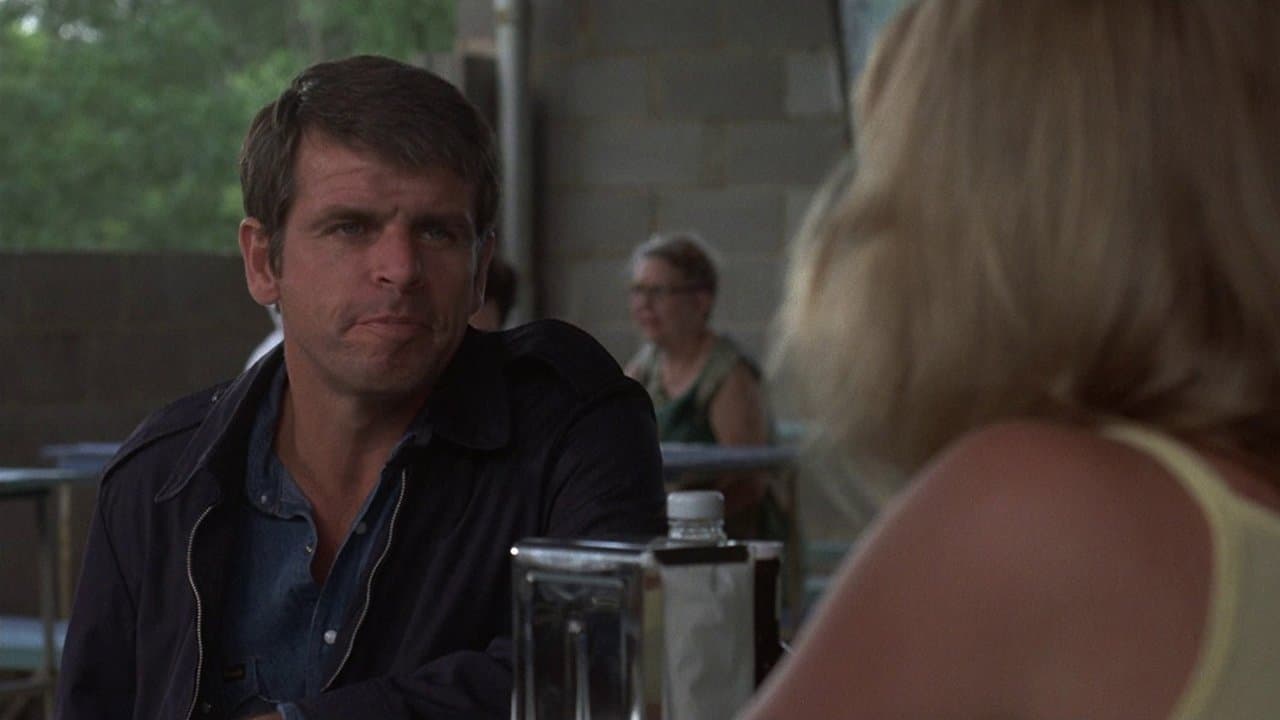 Légitime violence backdrop