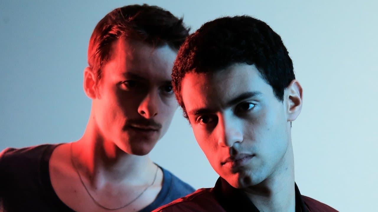 Les engagés backdrop