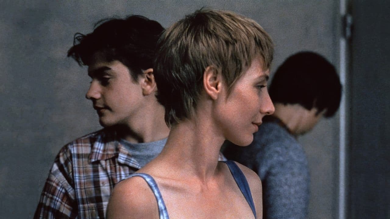 Les Amoureux backdrop