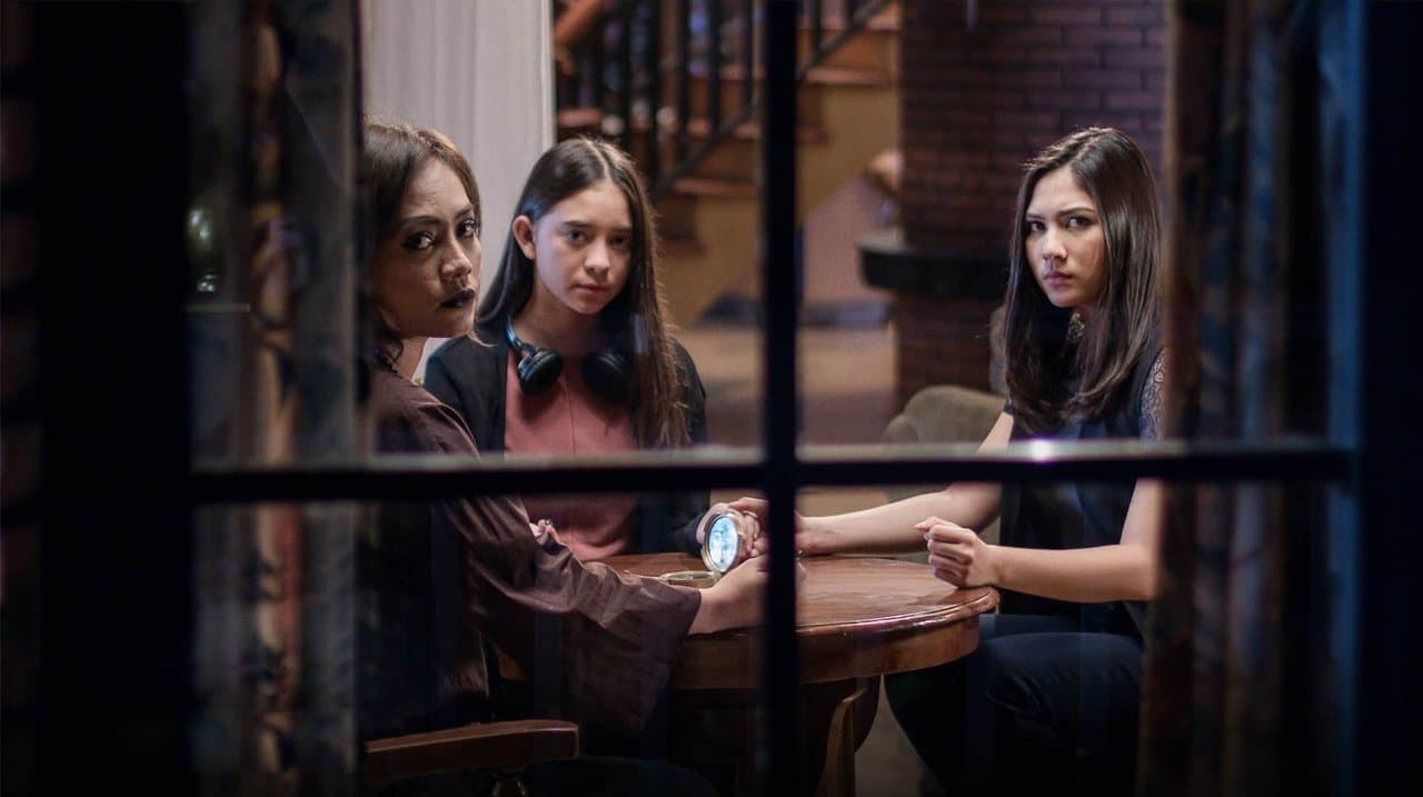 Le troisième oeil backdrop