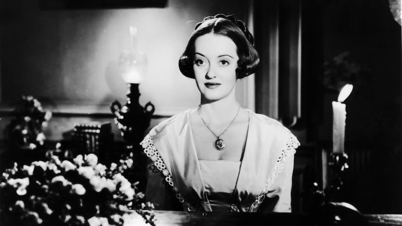 L'Étrangère backdrop