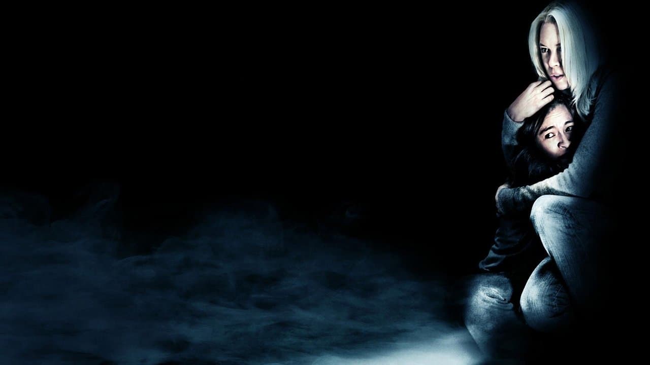 Le Cas 39 backdrop