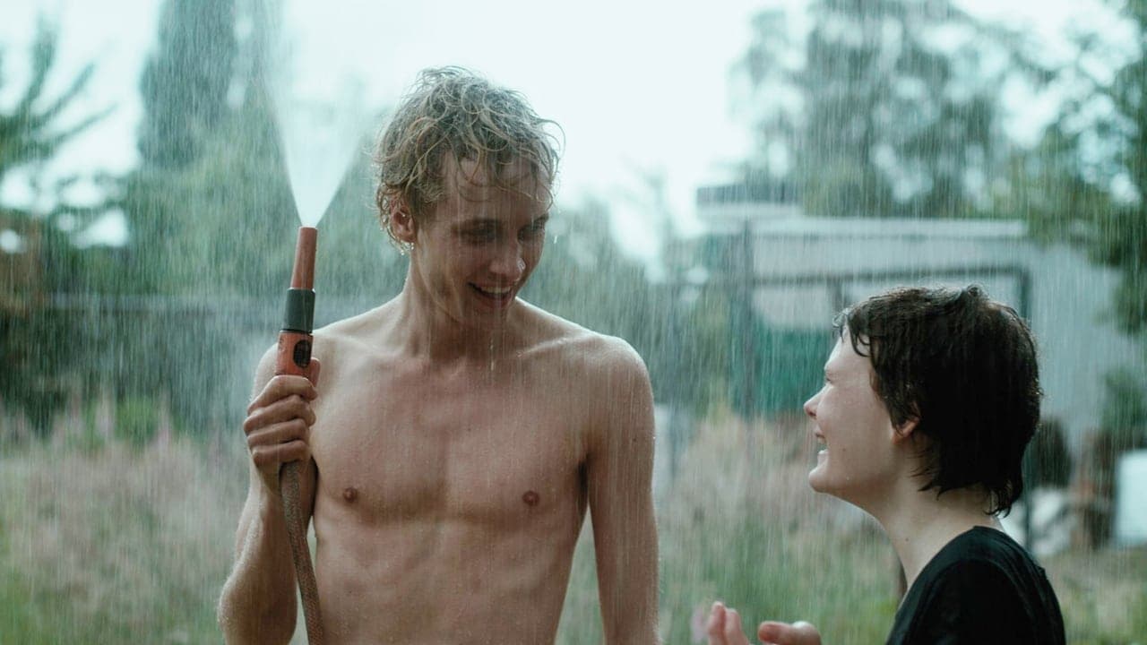 Aux mains des hommes backdrop