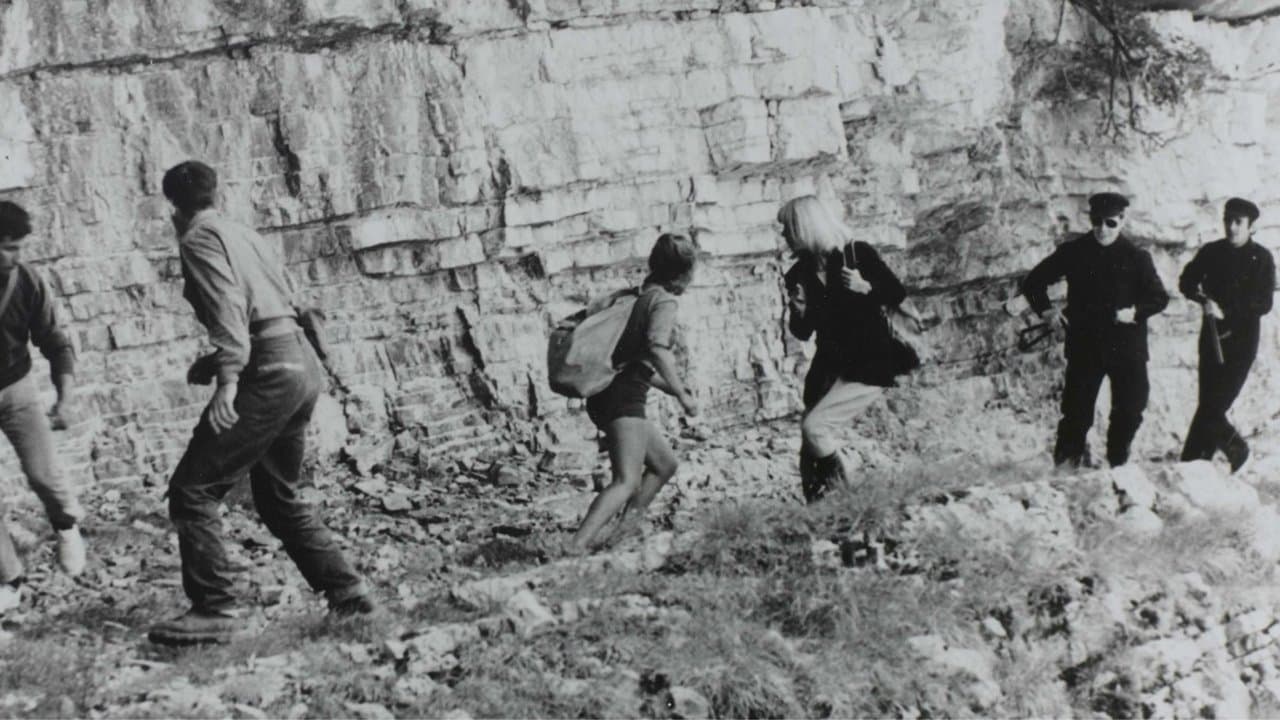 Les Contrebandières backdrop