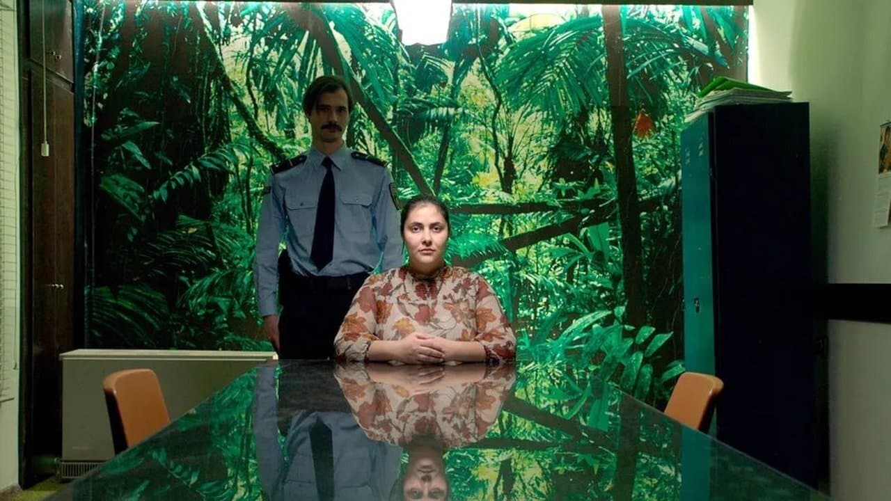 Dieu existe, son nom est Petrunya backdrop